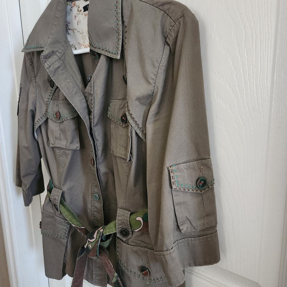 Jacket - Picture 3 of 11